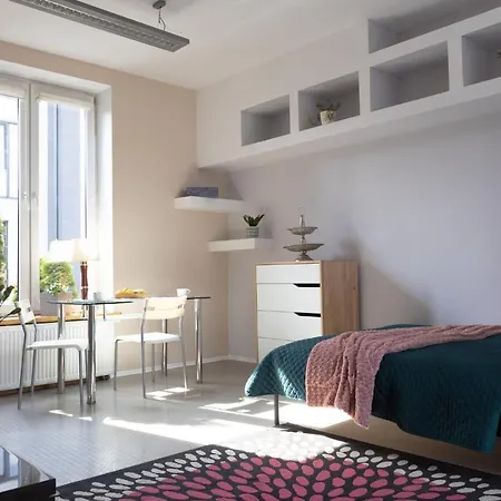 Filmowa Kamienica Daire